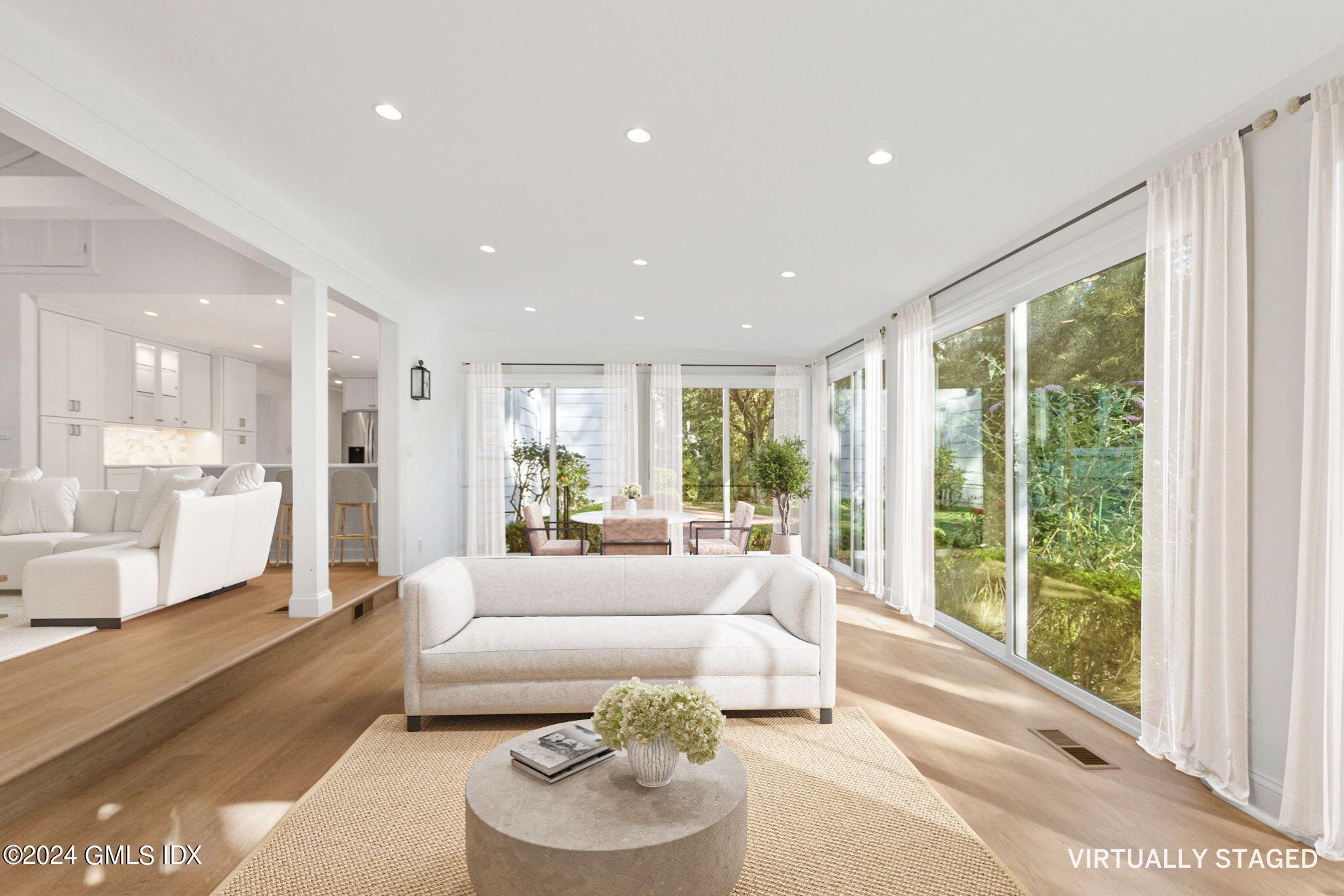 18 Echo Lane