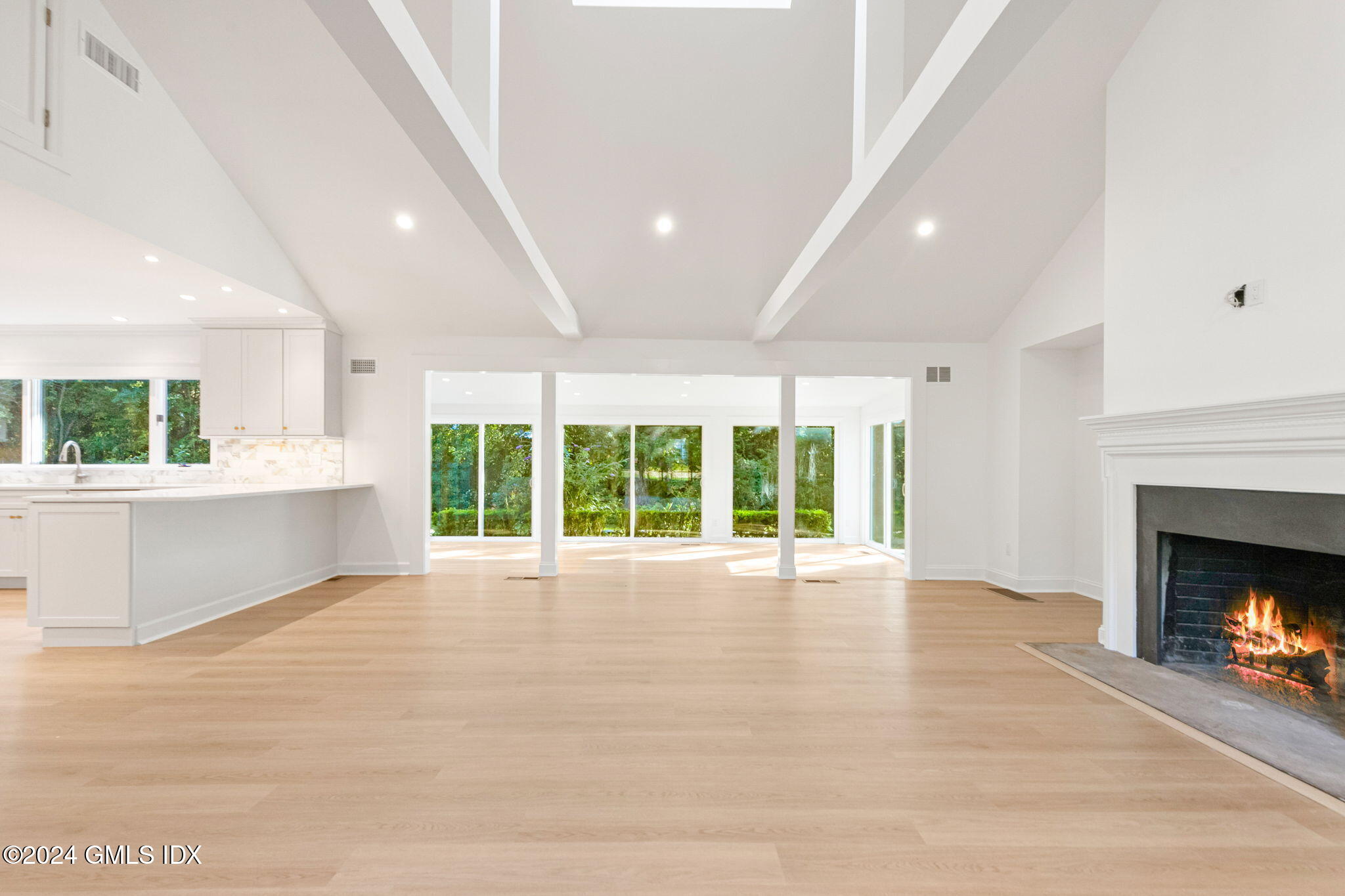 18 Echo Lane