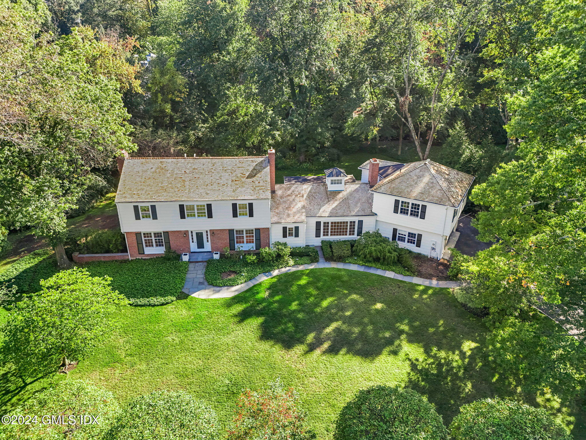18 Echo Lane