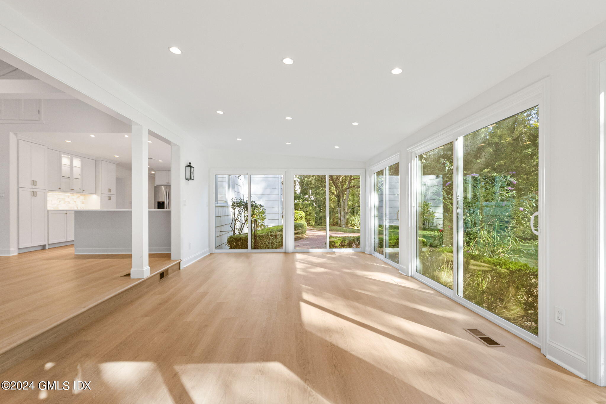 18 Echo Lane