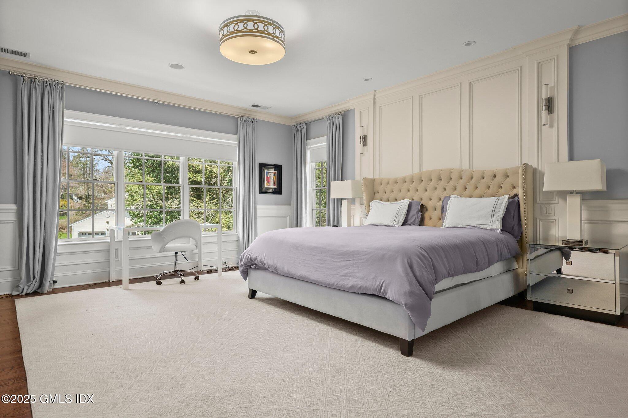 6 Coachlamp Lane
