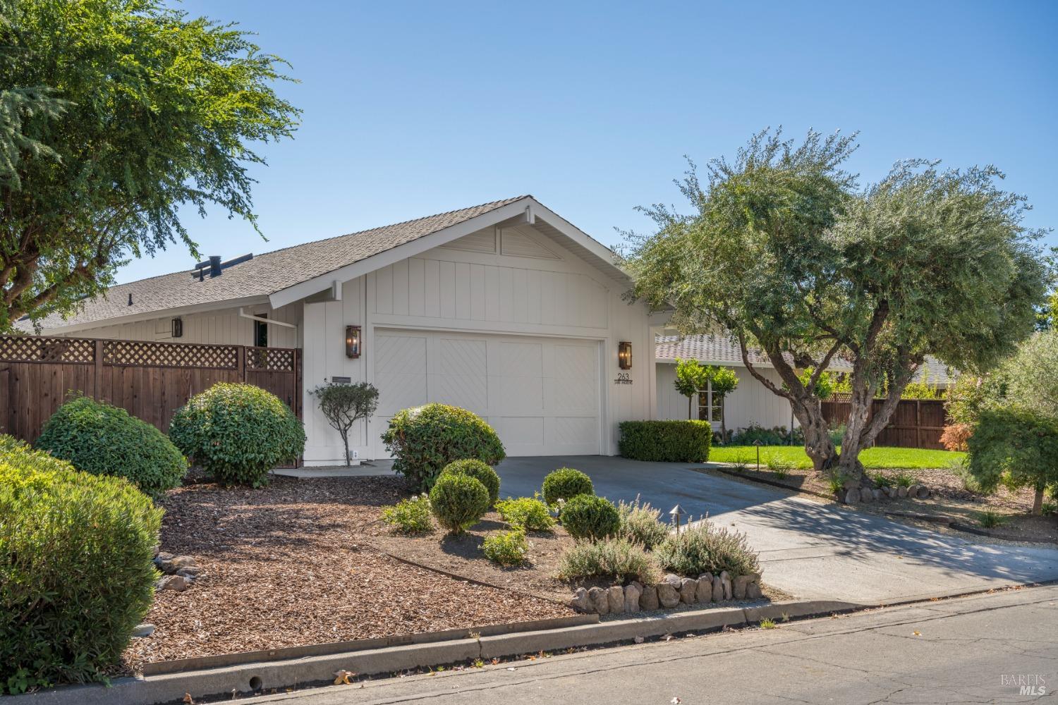 263 Saint Andrews Dr