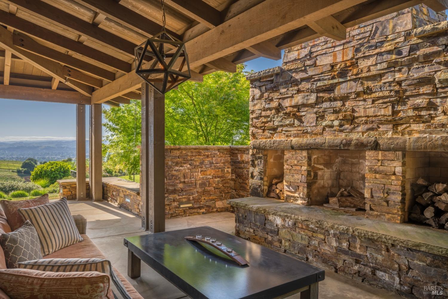 1165 Green Valley Rd