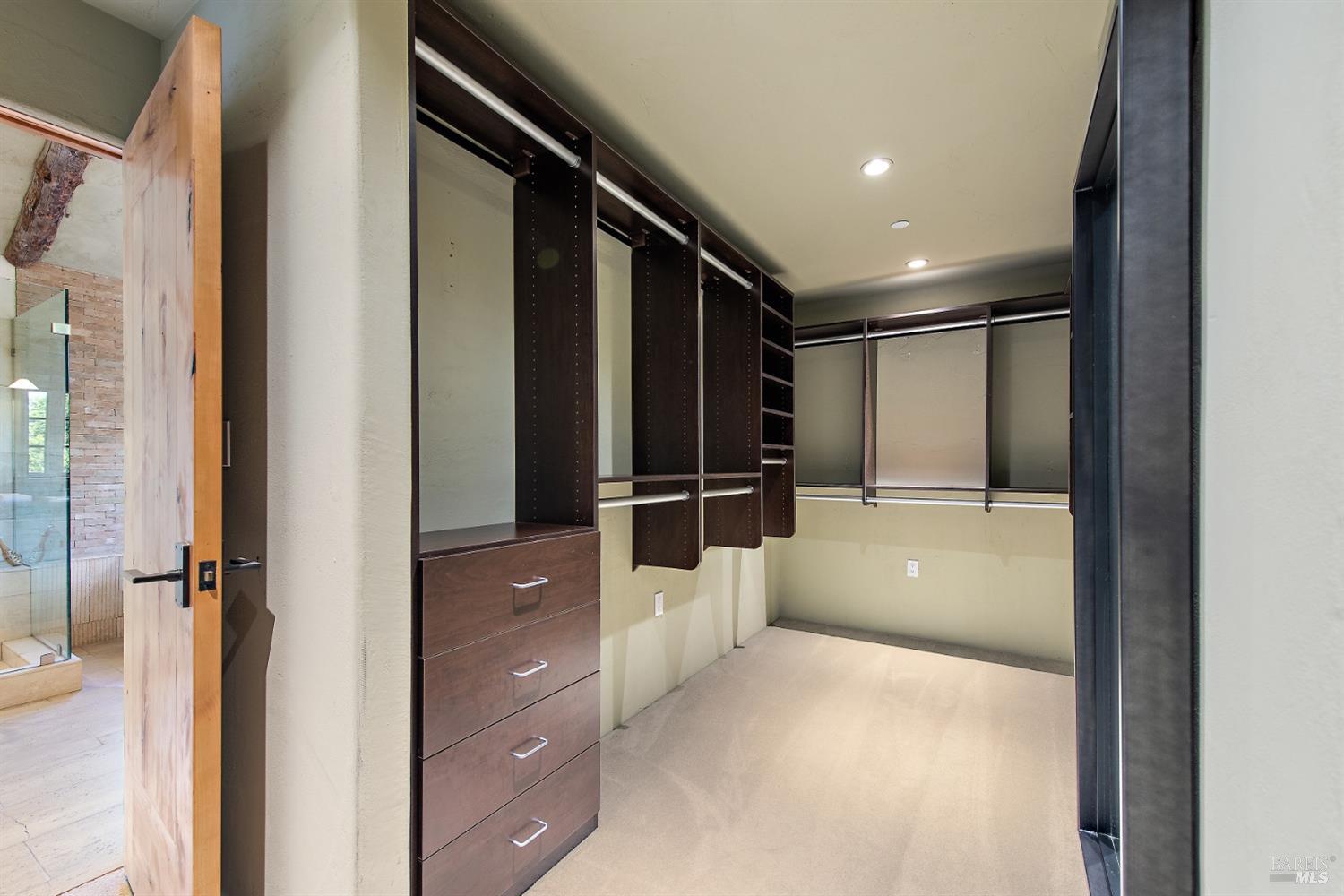 35 Forest Ln