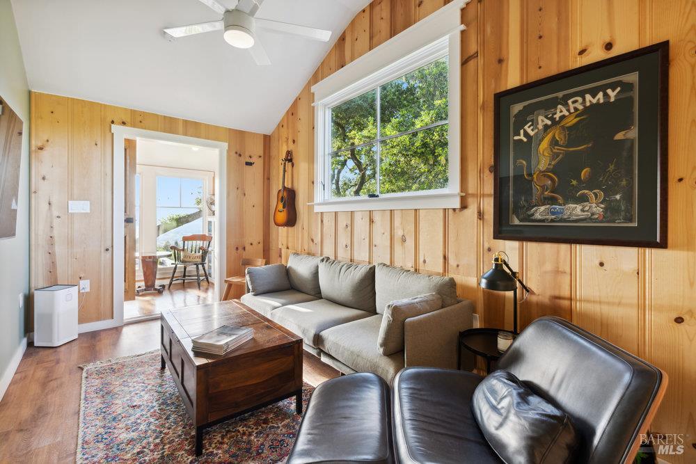 1180 Green Valley Road