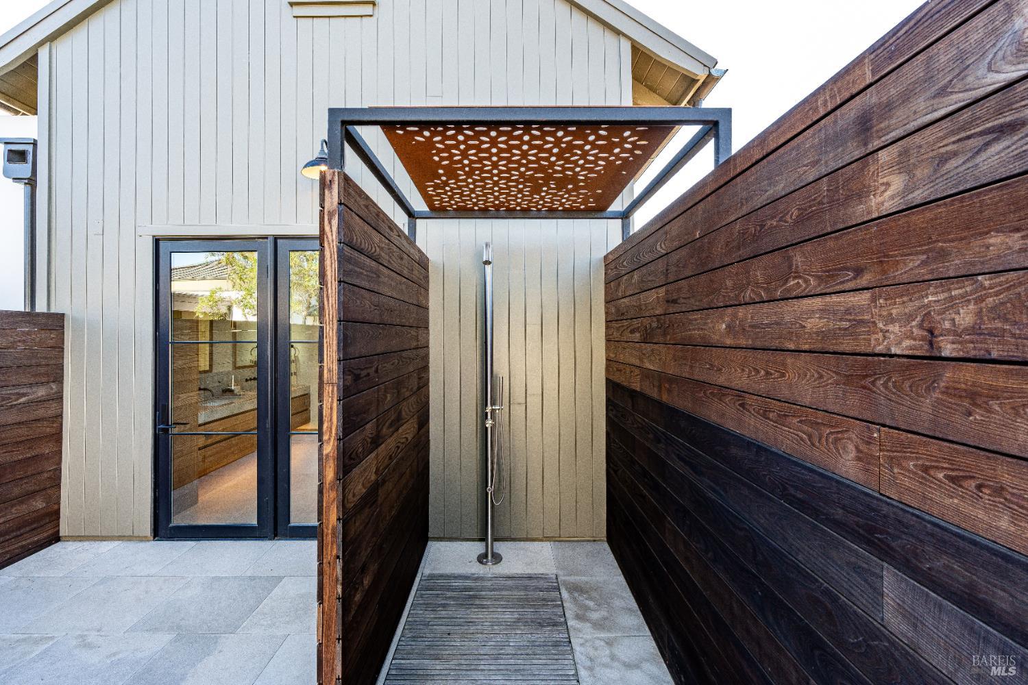 202 Auberge Path