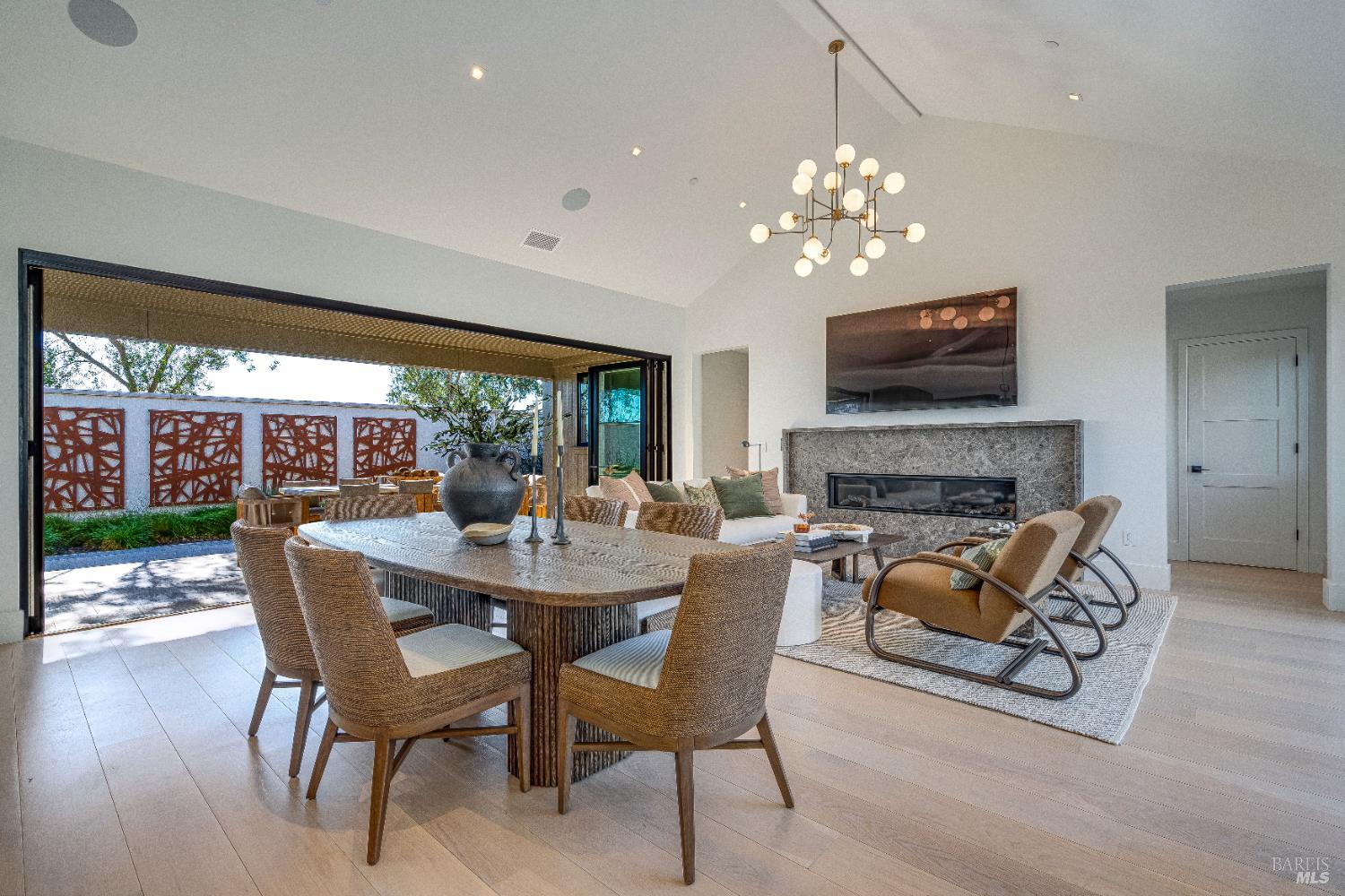 202 Auberge Path
