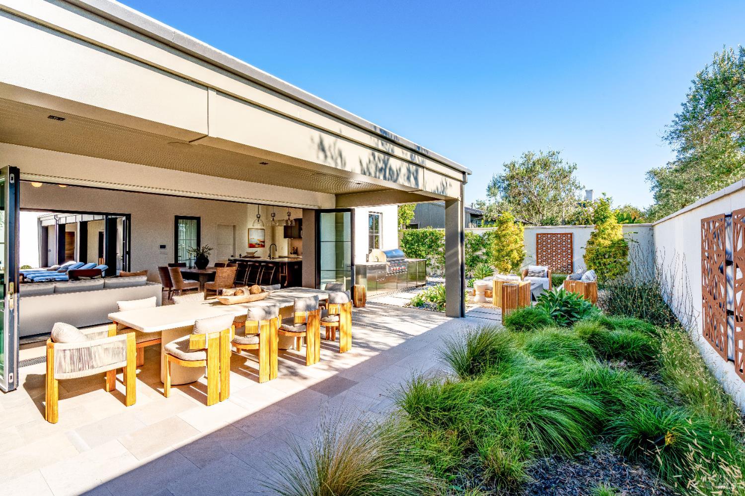 202 Auberge Path
