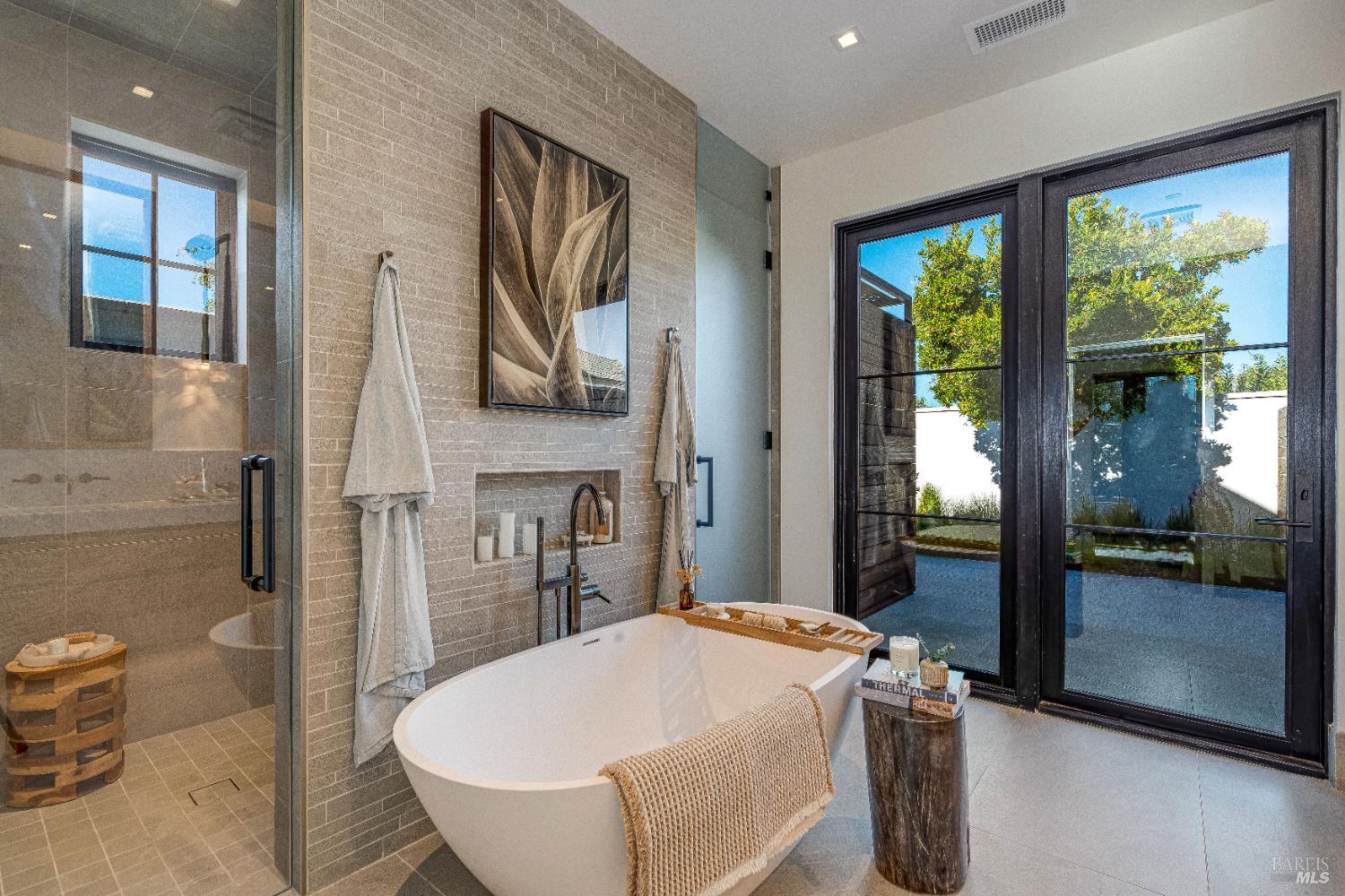 202 Auberge Path