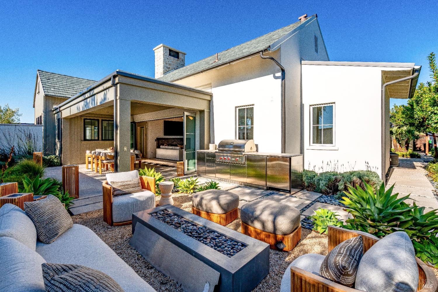 202 Auberge Path