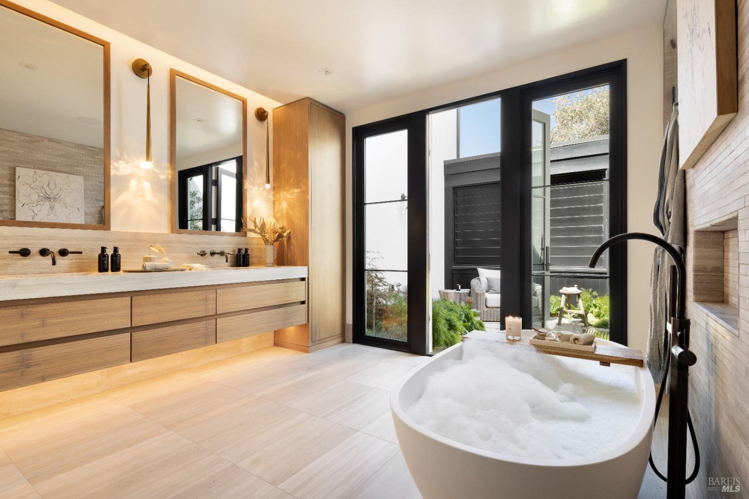 206 Auberge Path Unit: #11