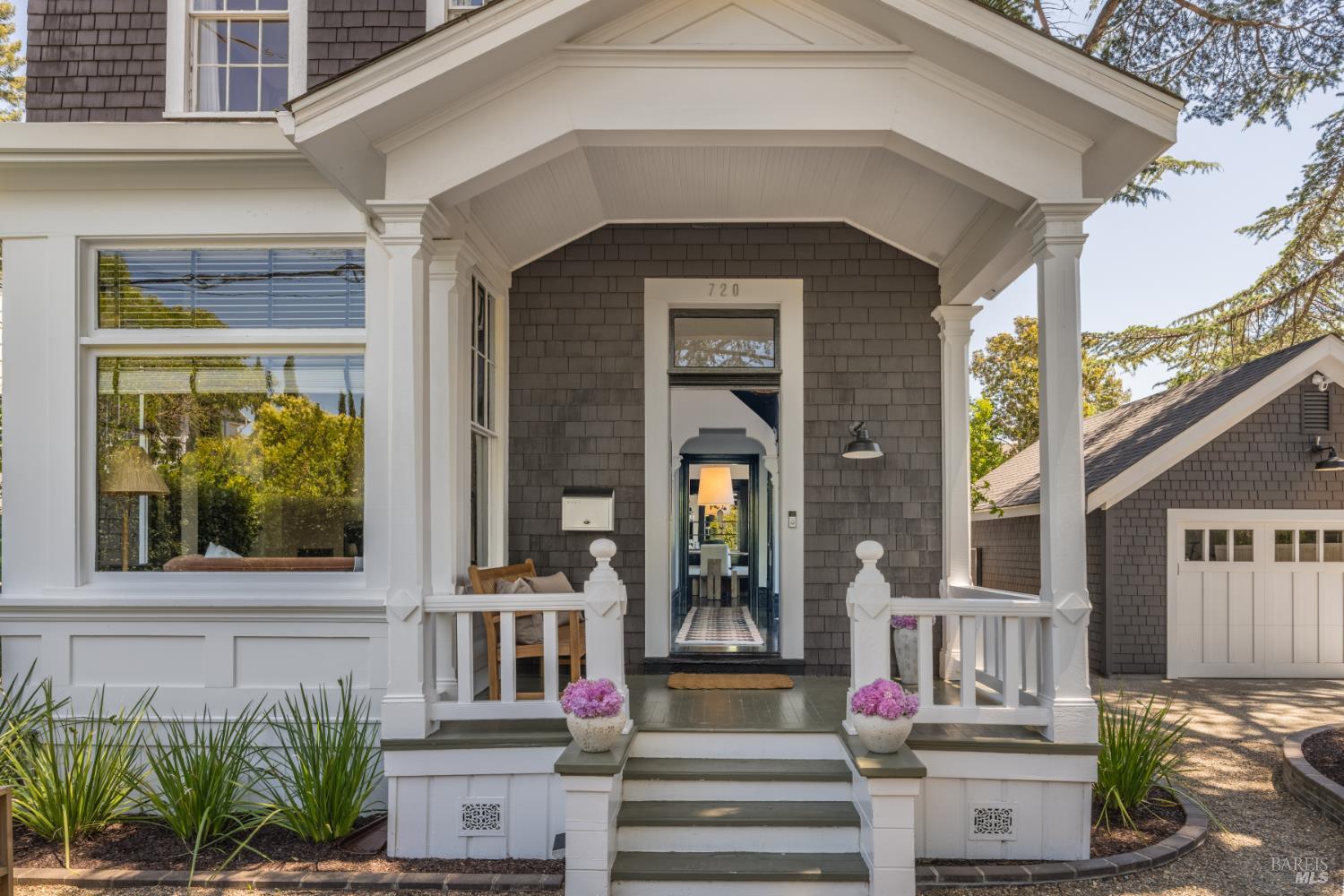 720 Seminary Street