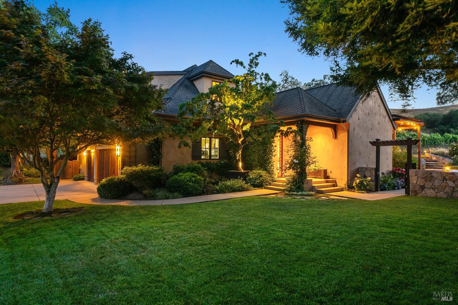 1297 Leaning Oak Drive