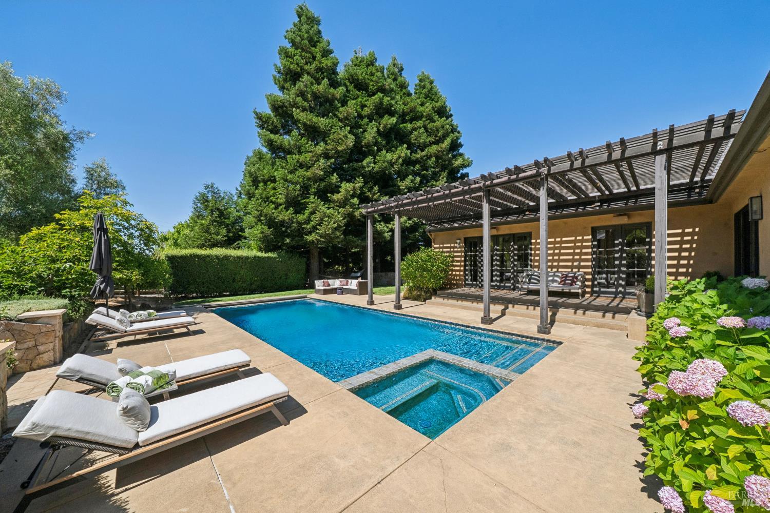 1297 Leaning Oak Drive