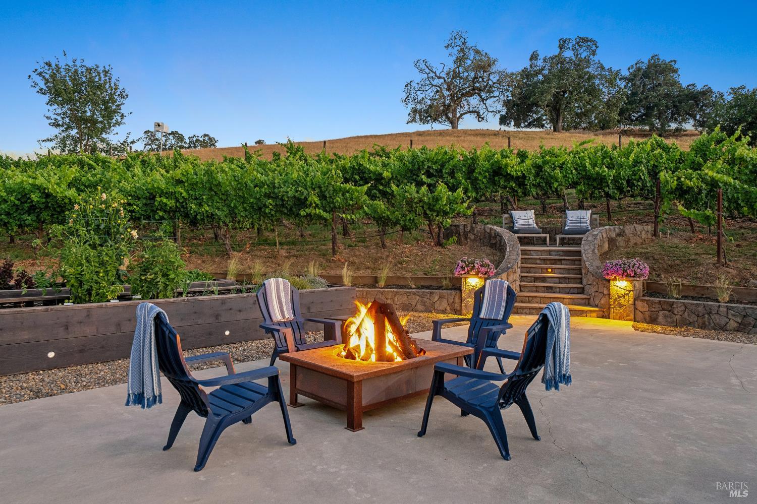1297 Leaning Oak Drive