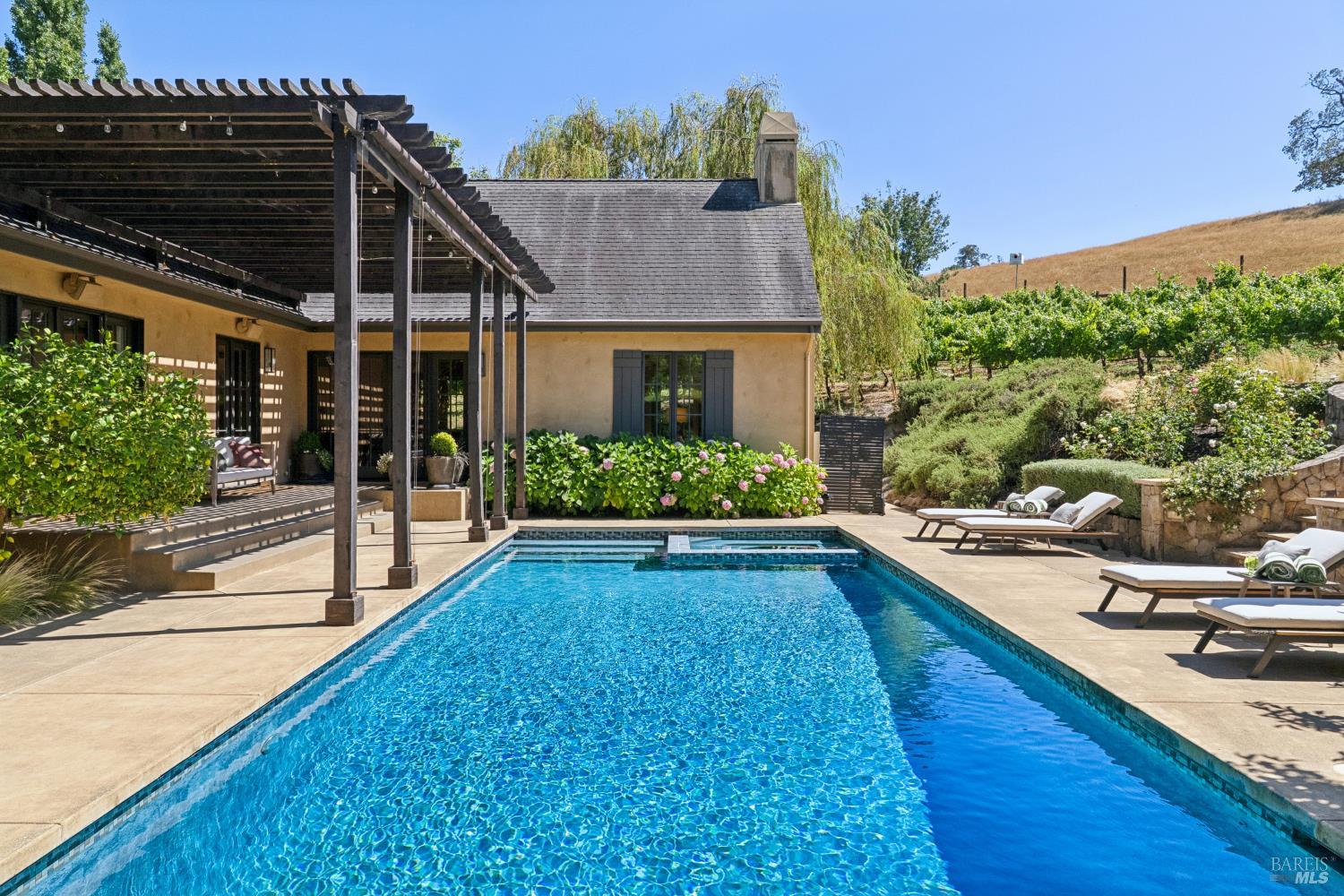 1297 Leaning Oak Drive