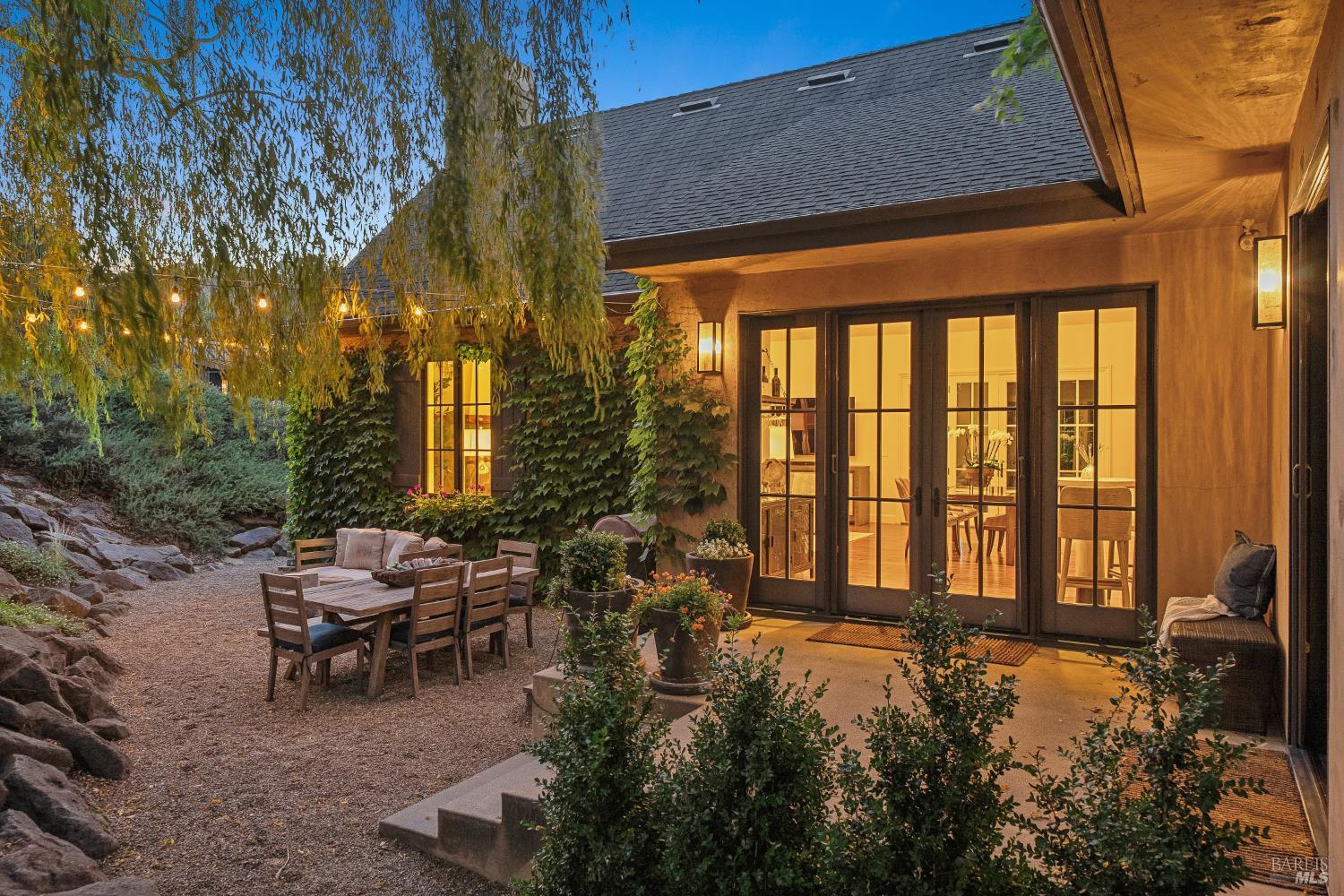 1297 Leaning Oak Drive