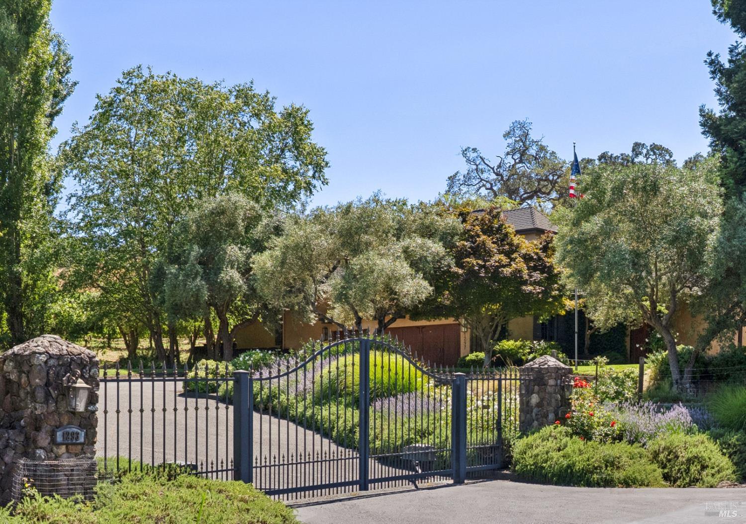 1297 Leaning Oak Drive