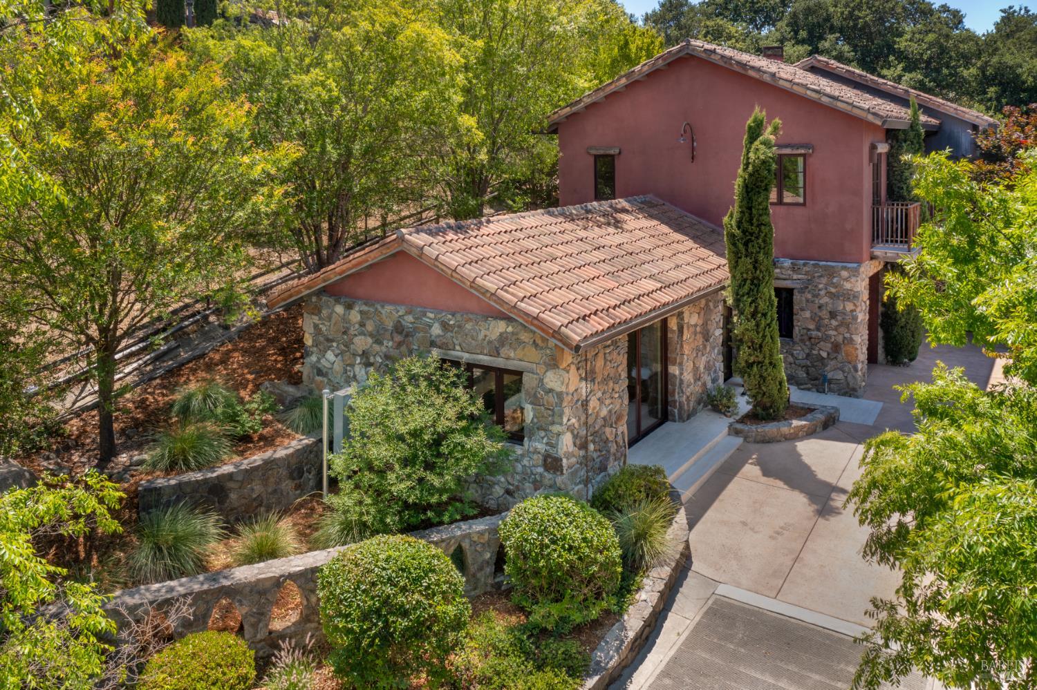 35 Forest Lane
