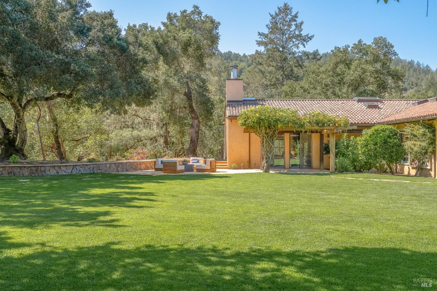 1700 Walnut Drive