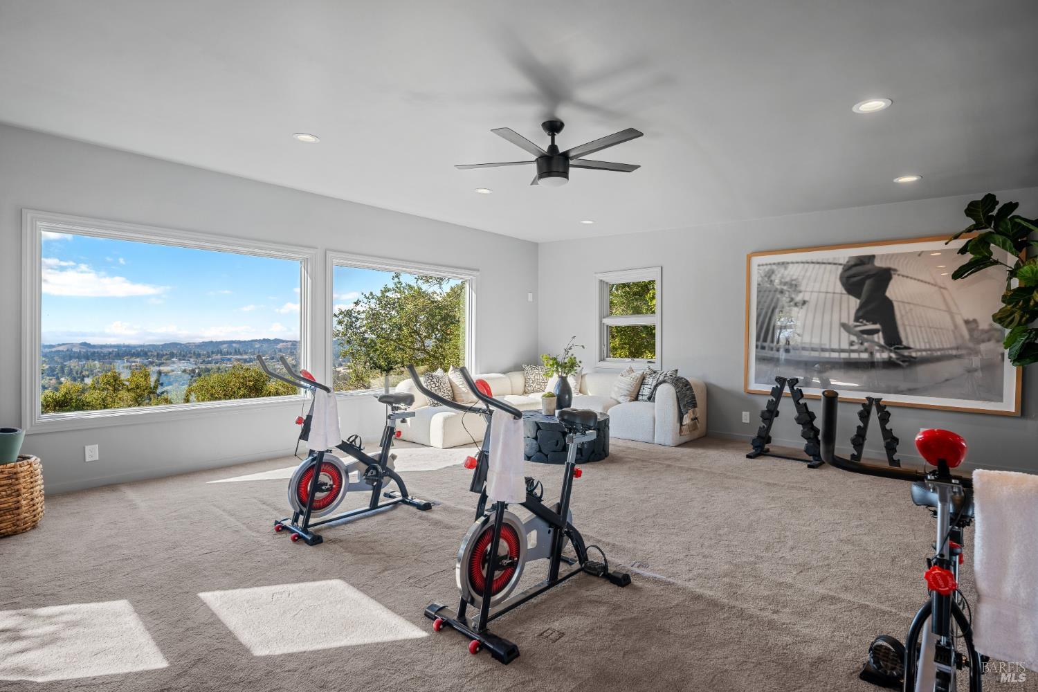 600 Stonecrest Drive