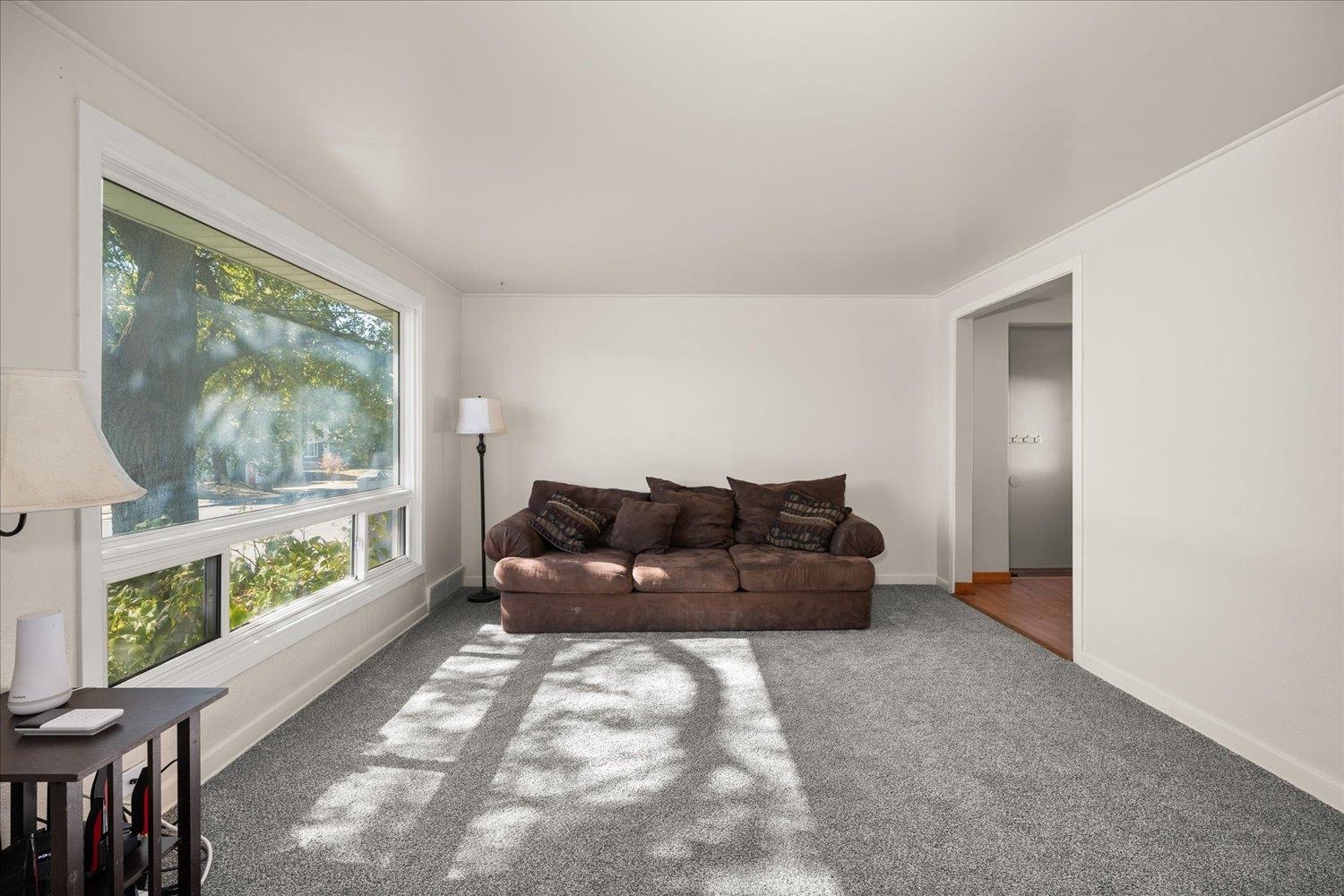2528 W Broad Ave