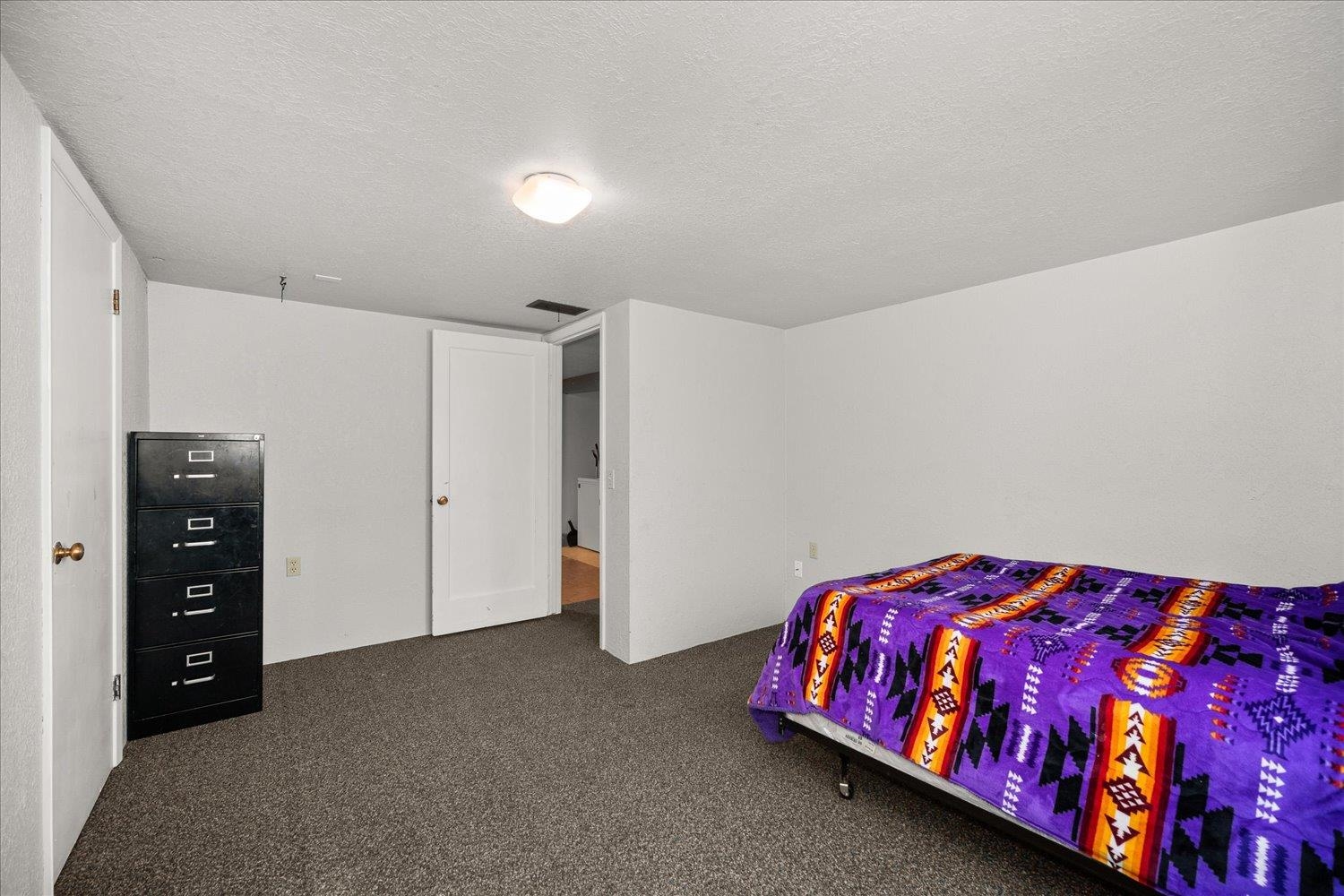 2528 W Broad Ave