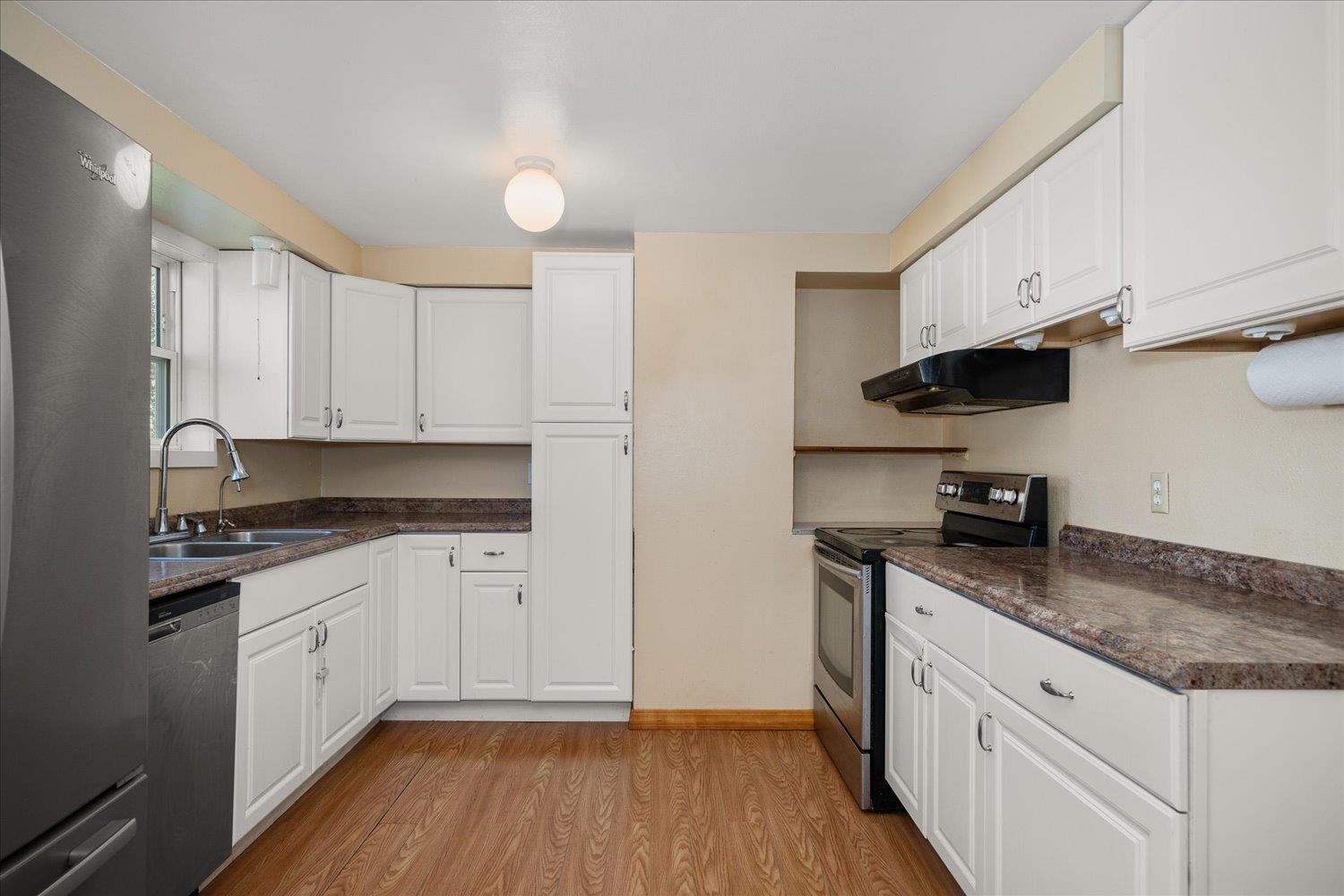 2528 W Broad Ave