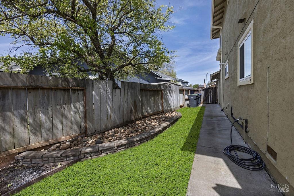 679 Vintage Court