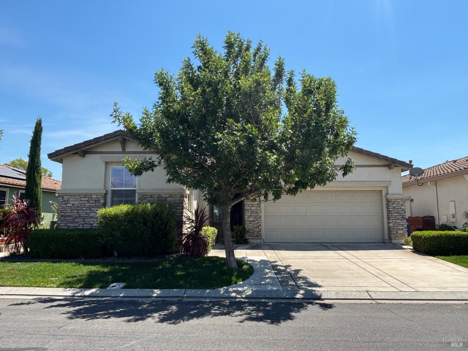 520 Arlington Drive