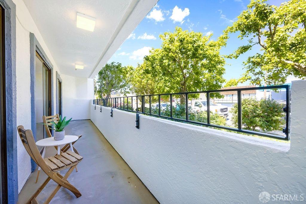 1396 El Camino Real # 107