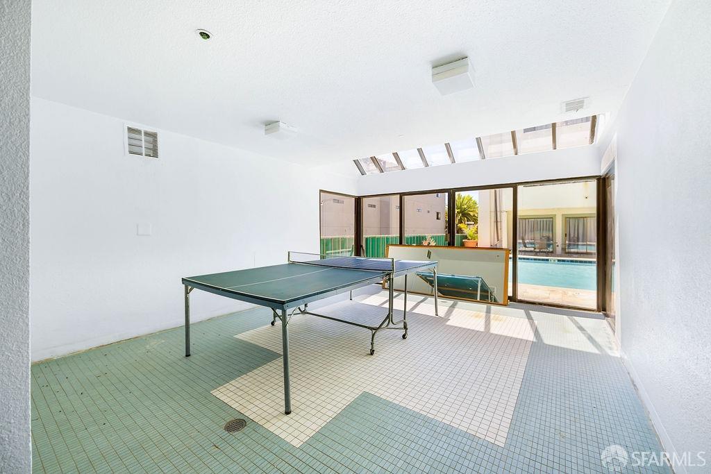 1396 El Camino Real # 107
