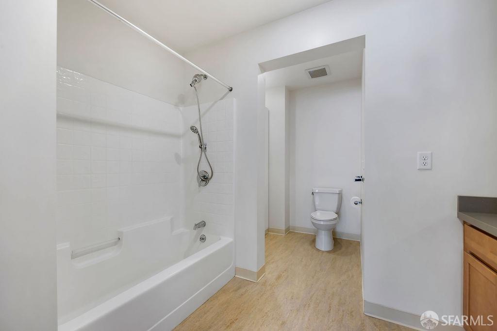 1645 Pacific Avenue # 3A