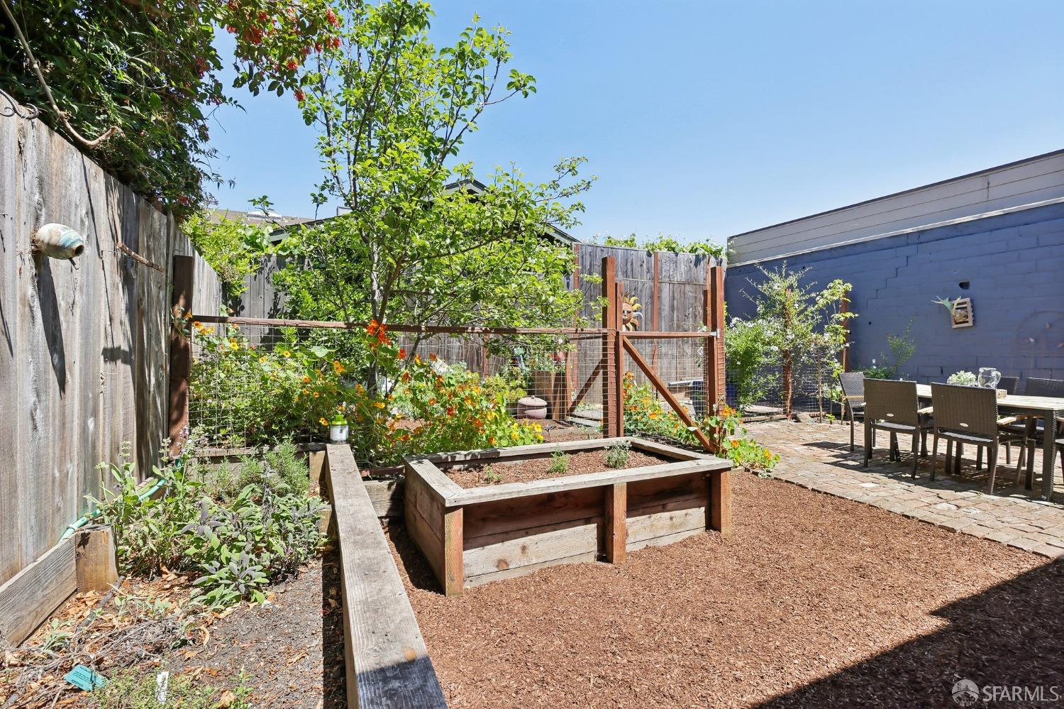5414 Genoa Street