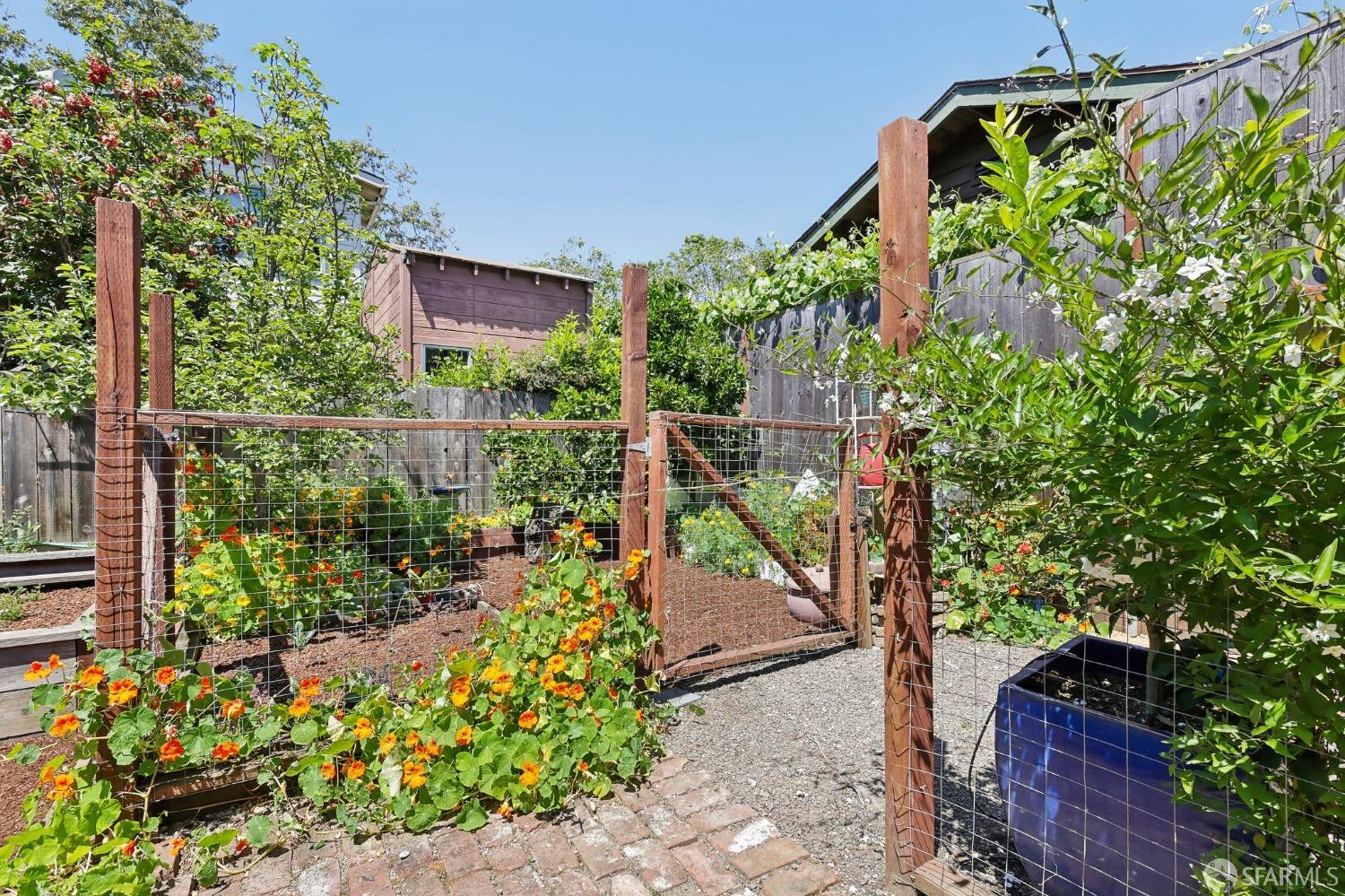 5414 Genoa Street