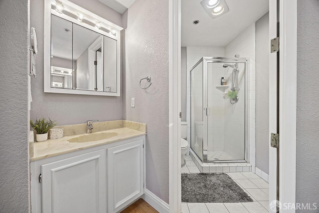 1396 El Camino Real # 207