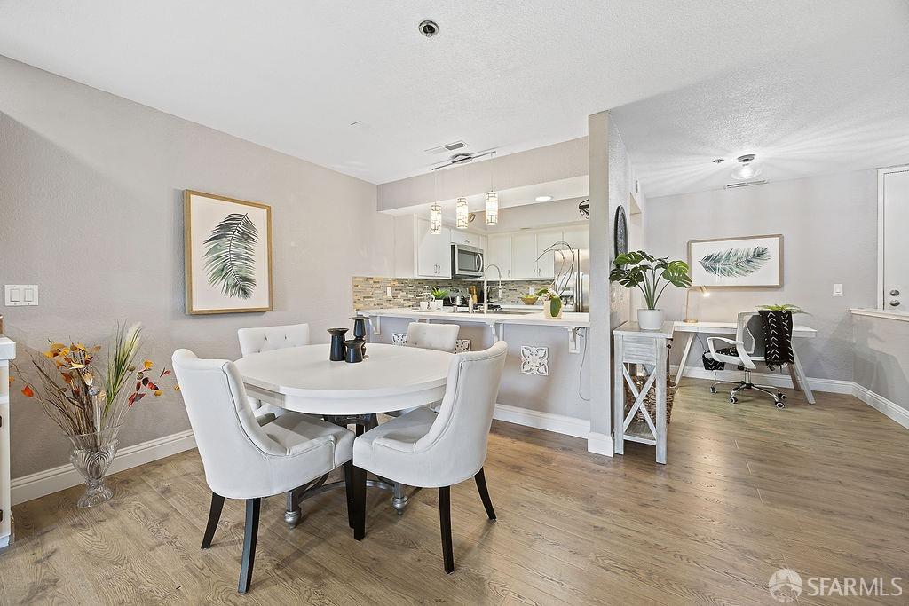 1396 El Camino Real # 207