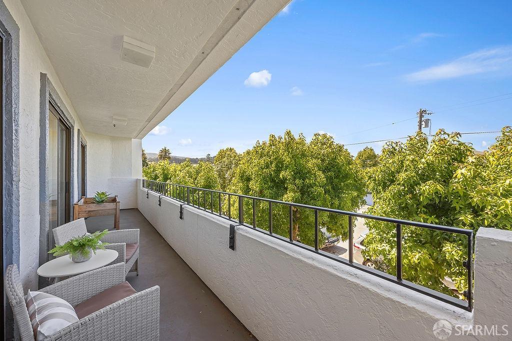1396 El Camino Real # 207
