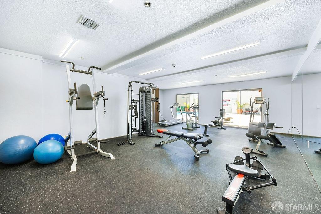 1396 El Camino Real # 207