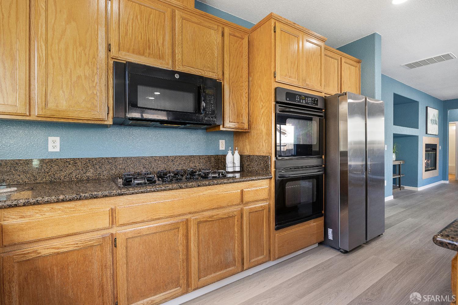 909 Promenade Drive