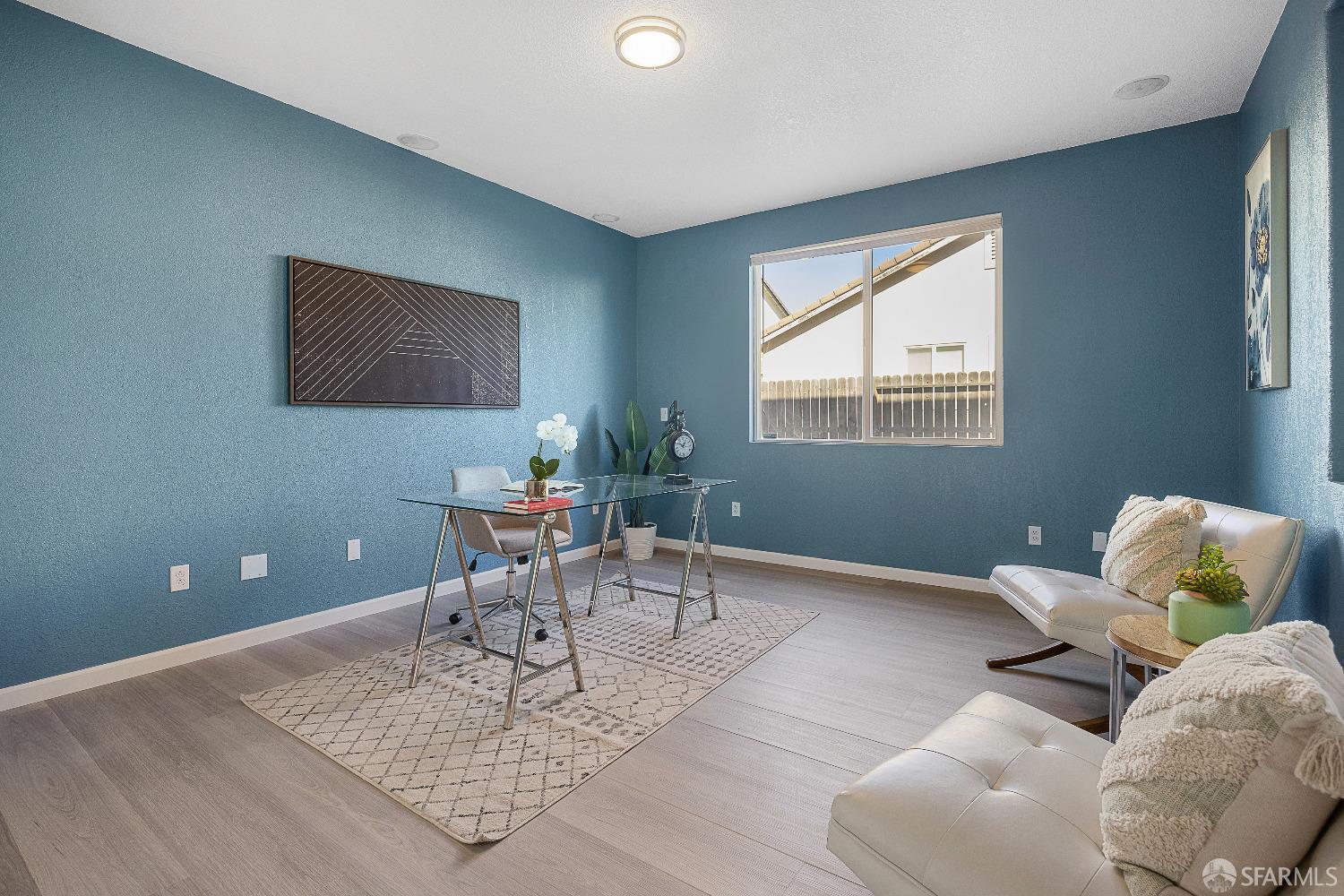 909 Promenade Drive