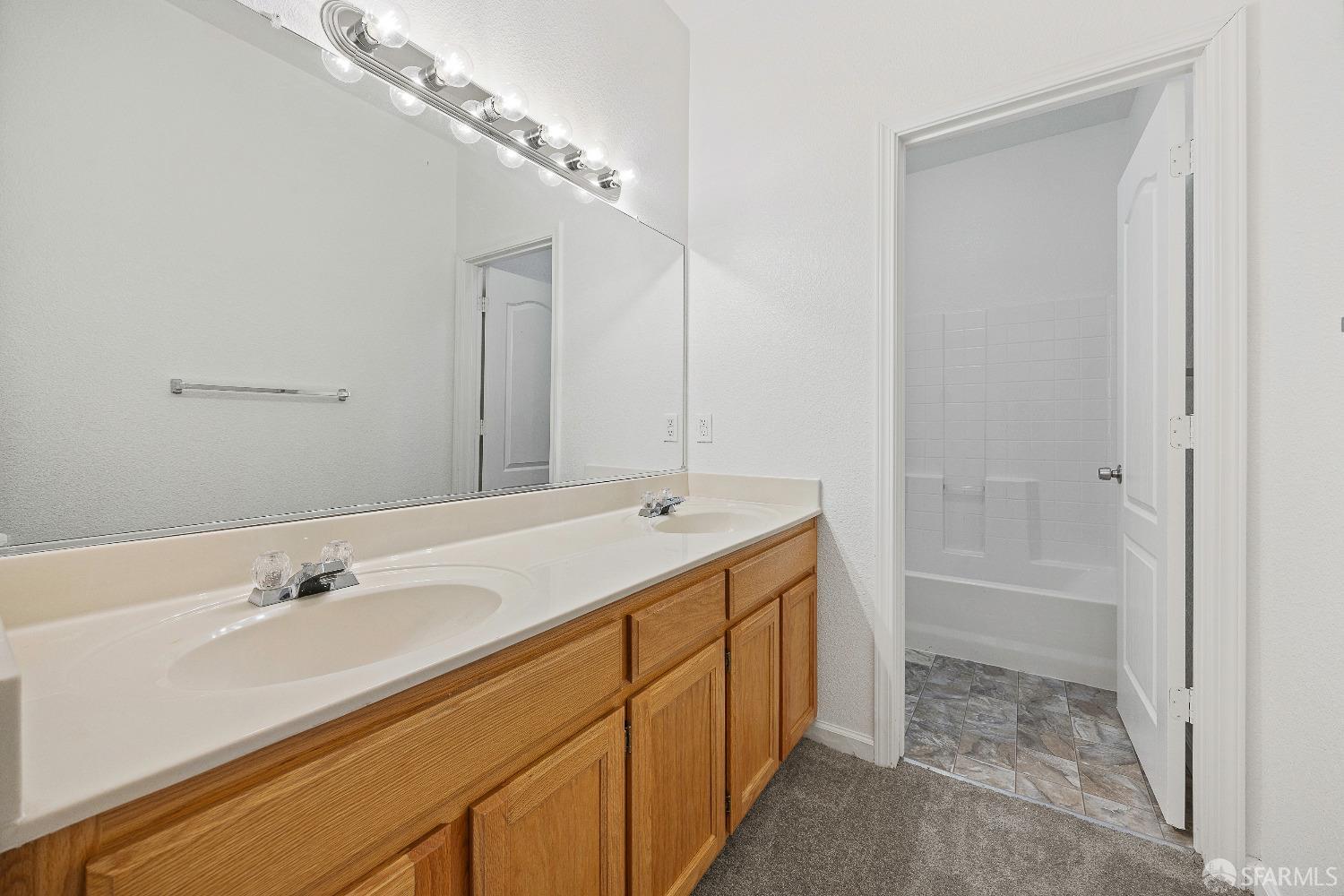909 Promenade Drive