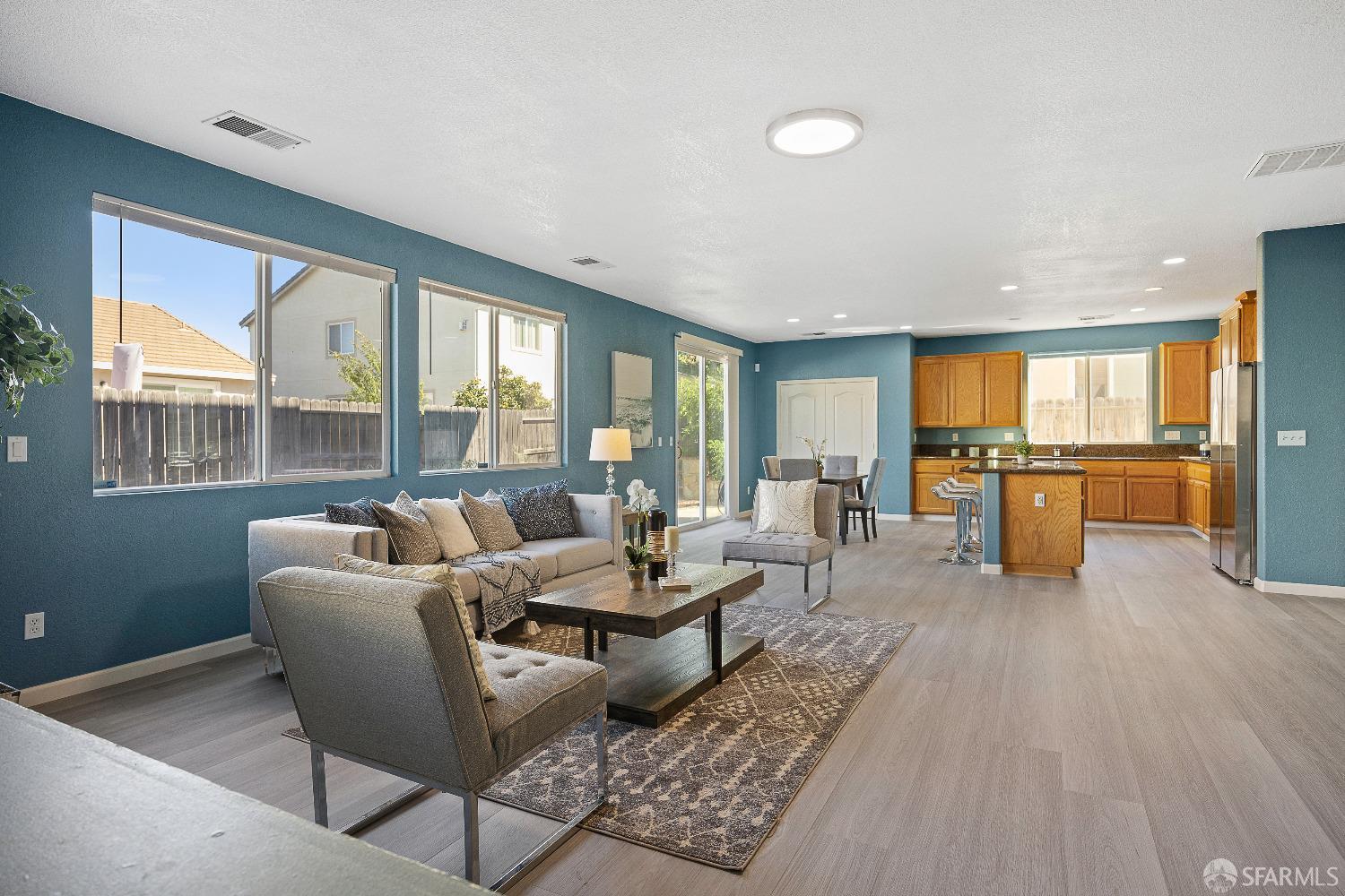 909 Promenade Drive