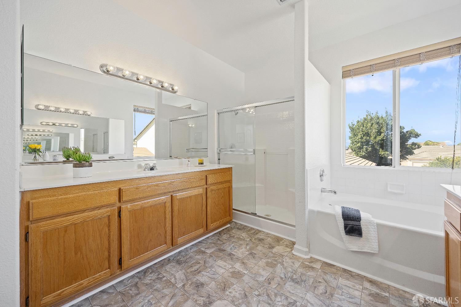 909 Promenade Drive