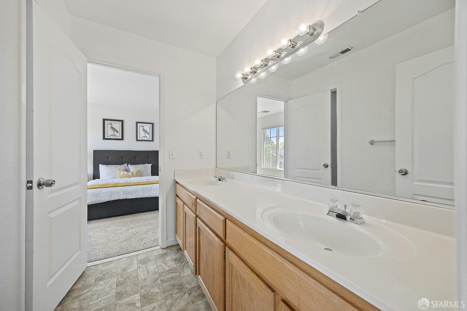909 Promenade Drive