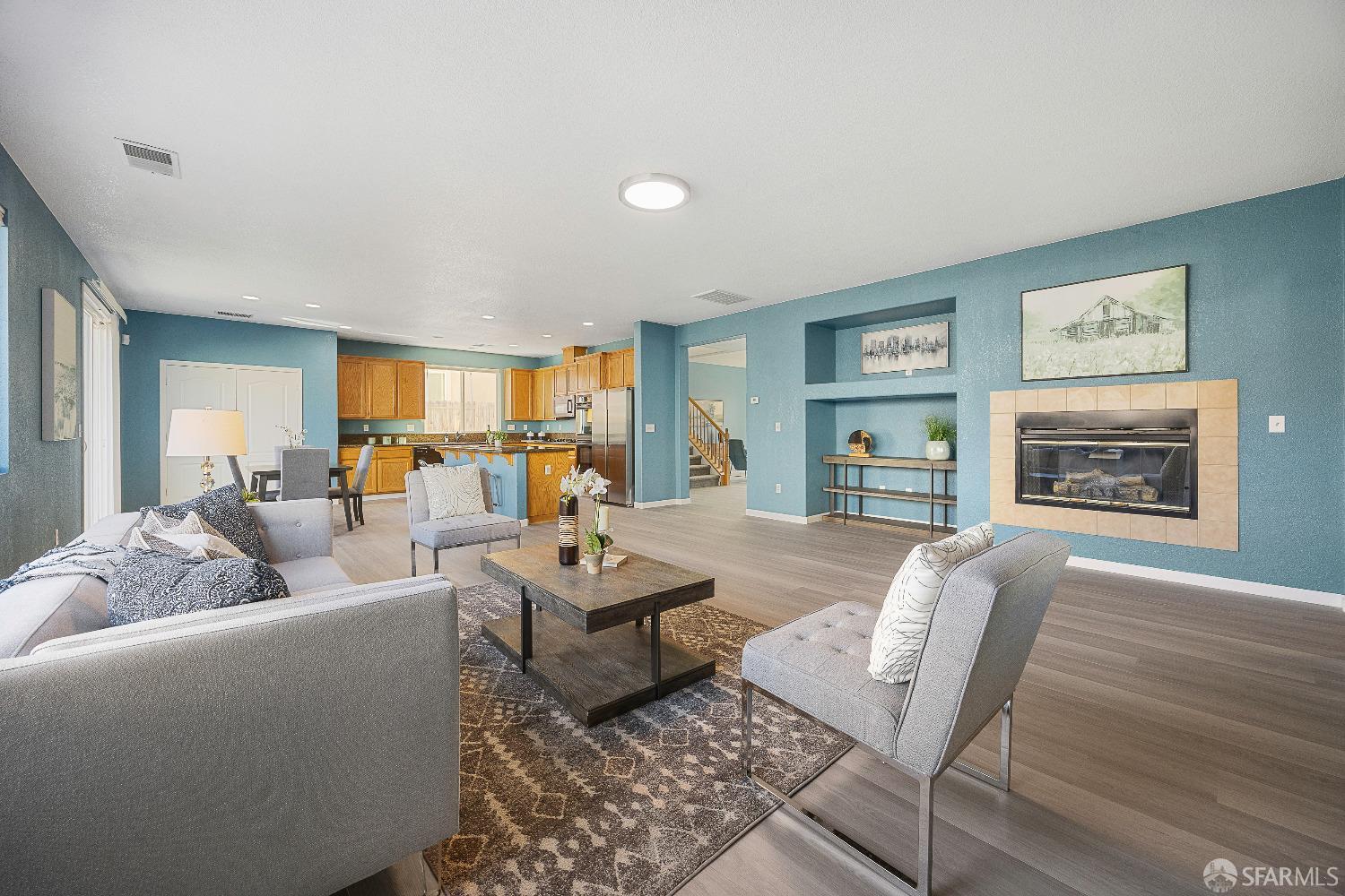 909 Promenade Drive