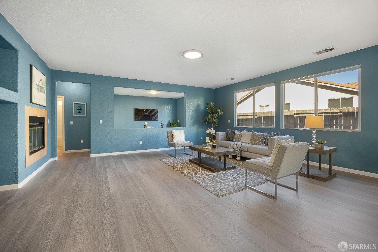 909 Promenade Drive