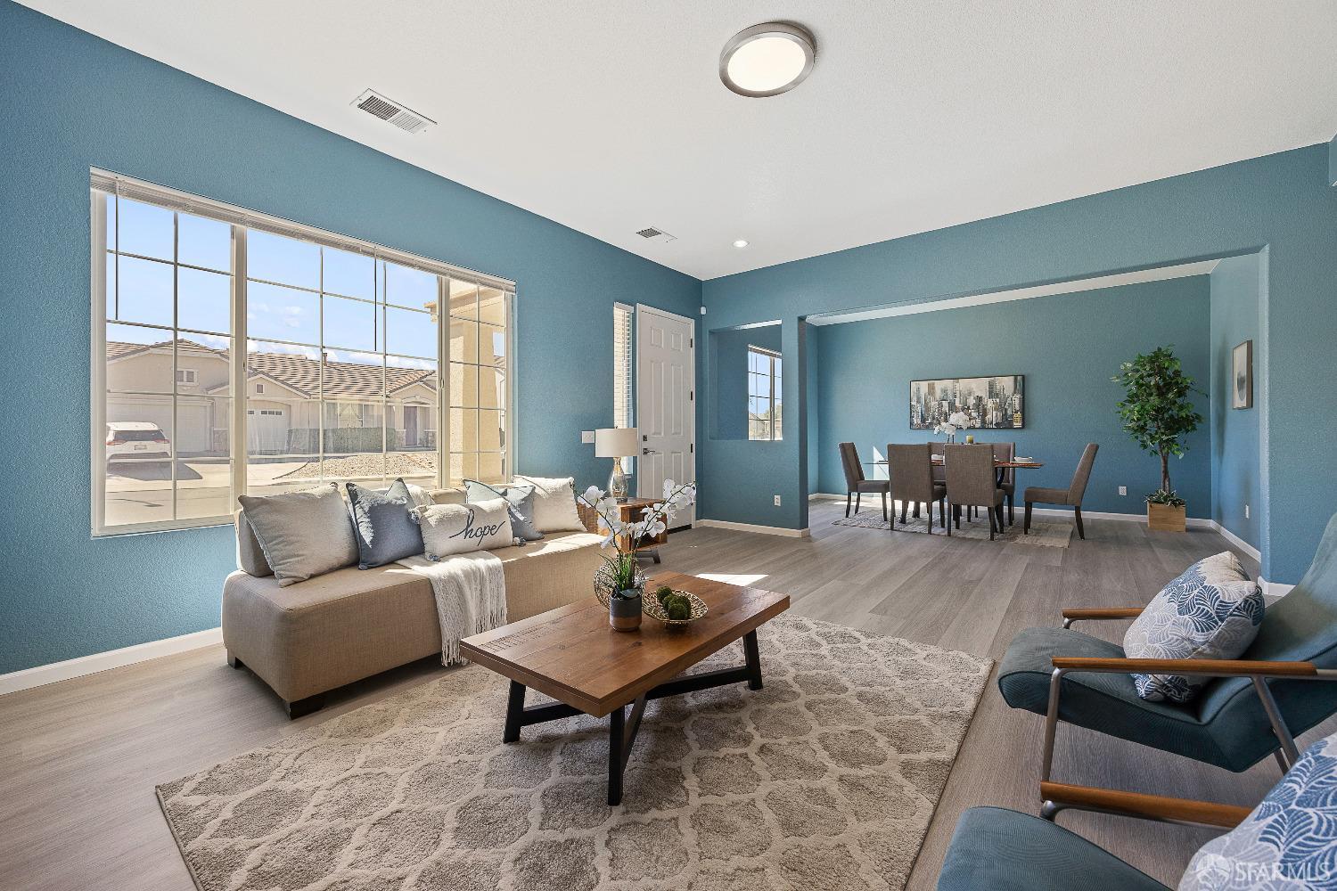 909 Promenade Drive