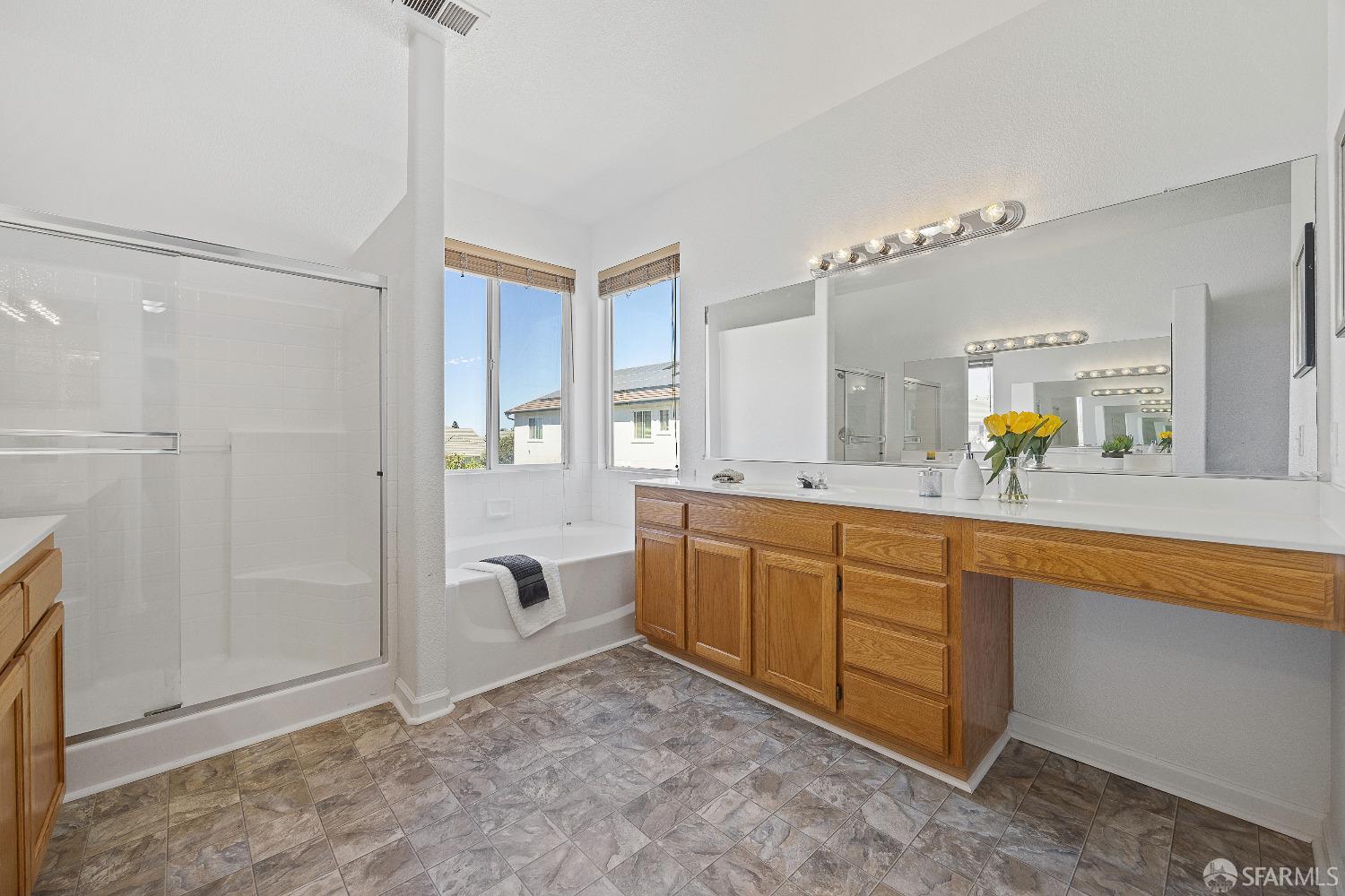 909 Promenade Drive