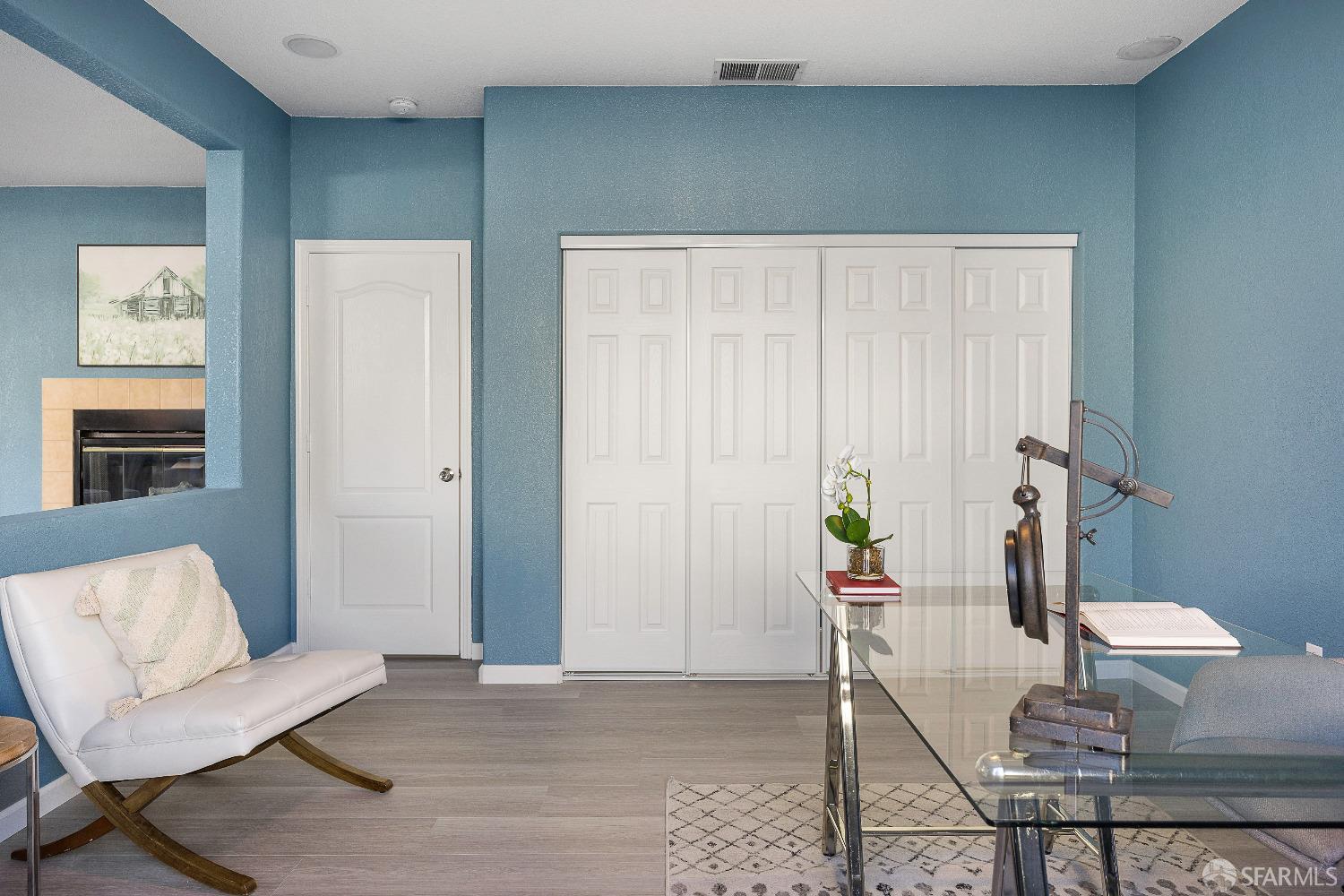 909 Promenade Drive